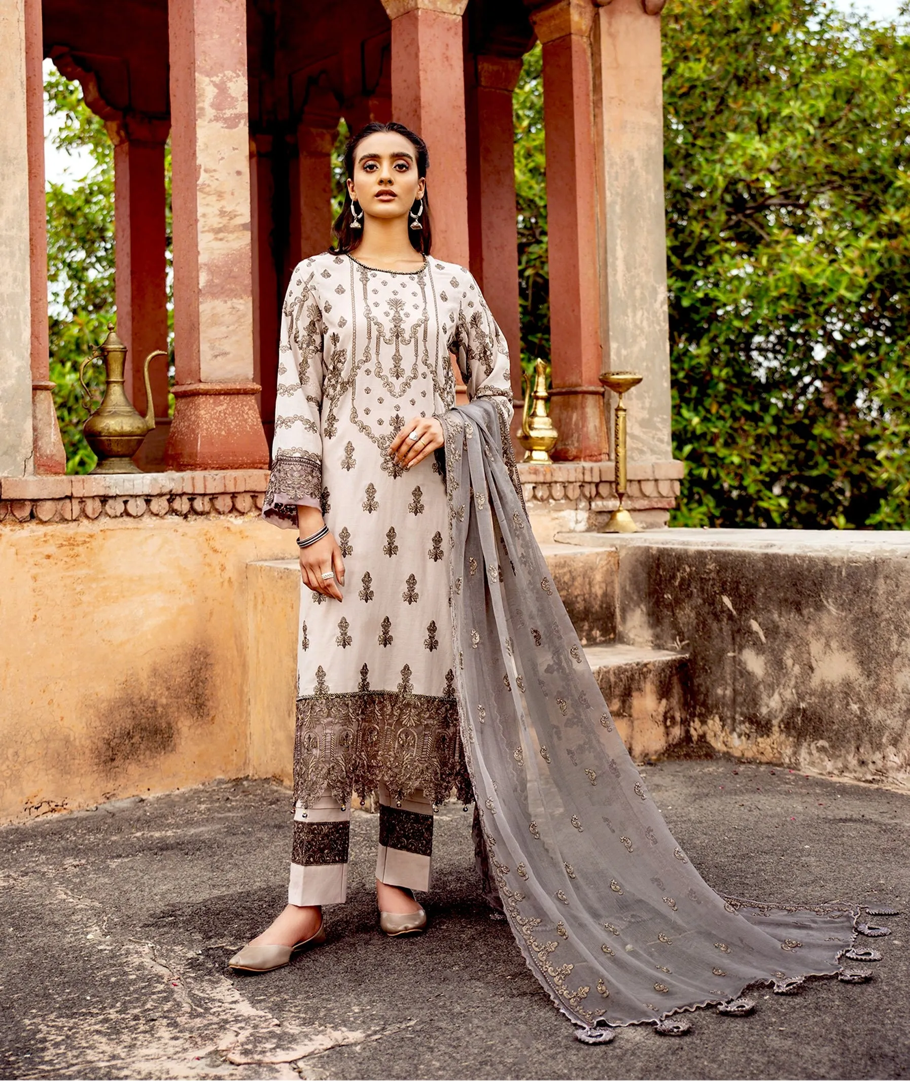 Andaaz Lawn Collection by Zarif – GULSHAN