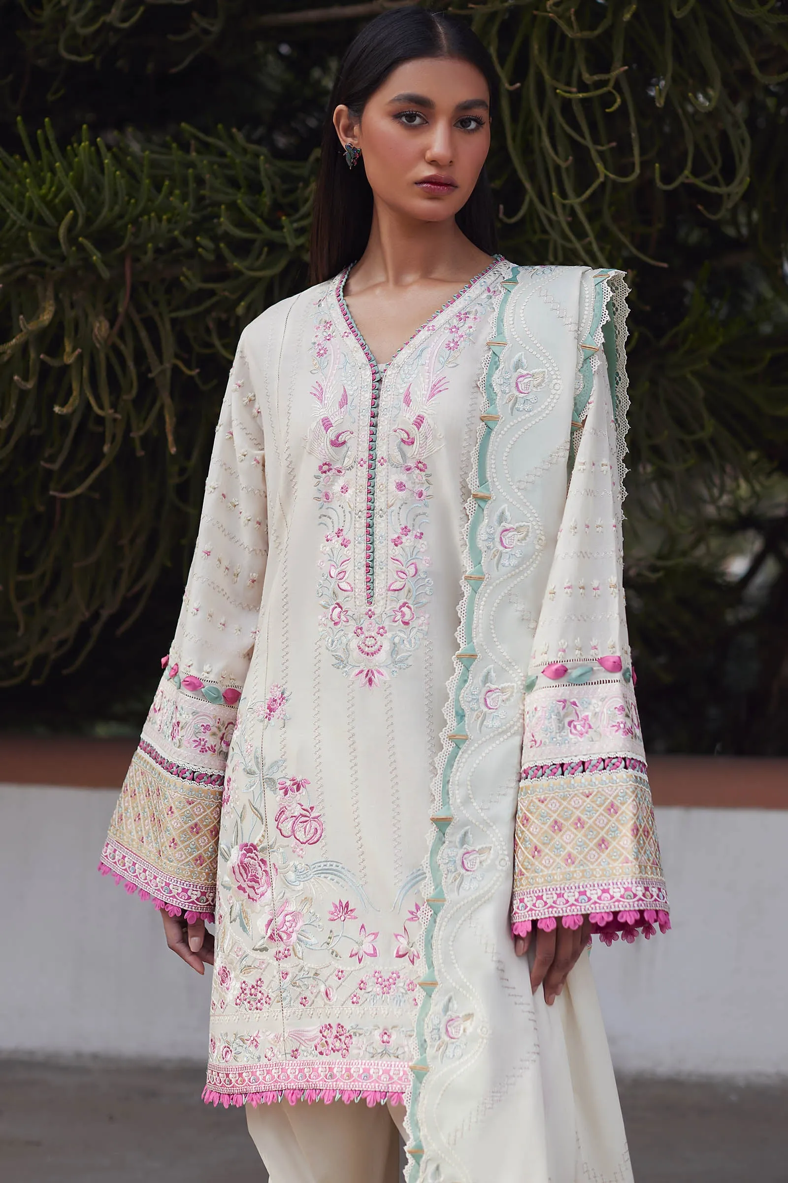 Elan Luxury Lawn Collection 2024 – AIRA (EL24-10 B)
