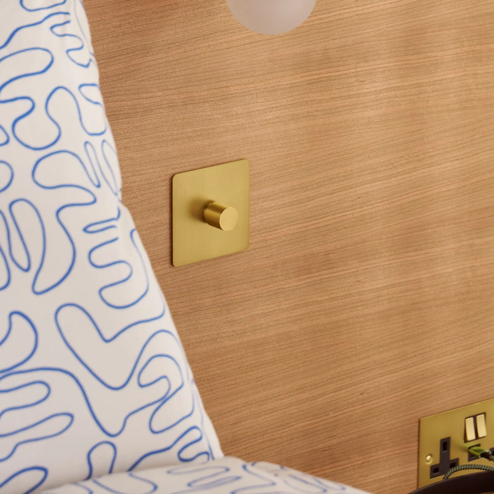 MAXWELL 1G Smooth Dimmer Light Switch - Brass