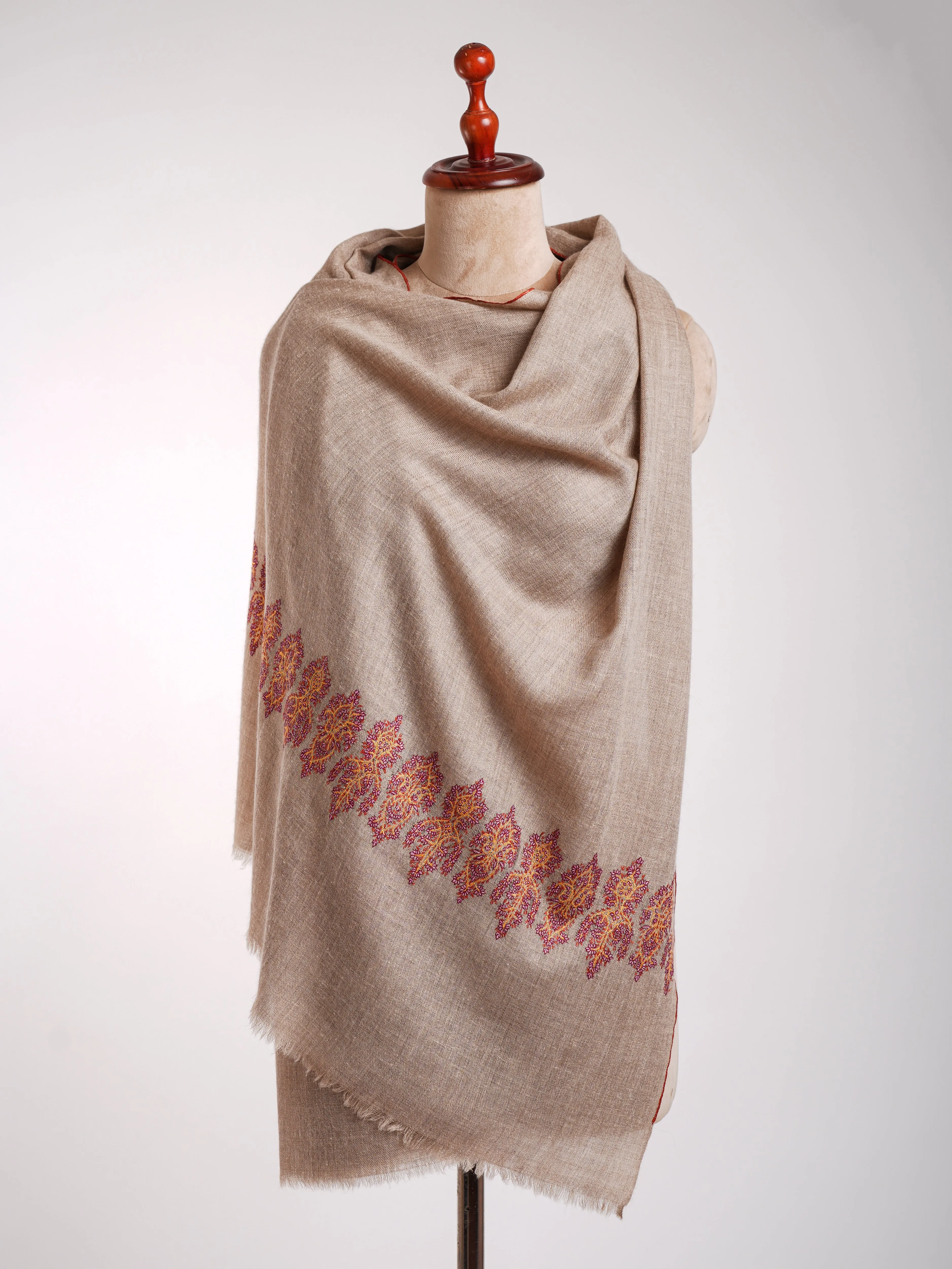 Natural Grey Palla Embroidered Kashmiri Cashmere Stole