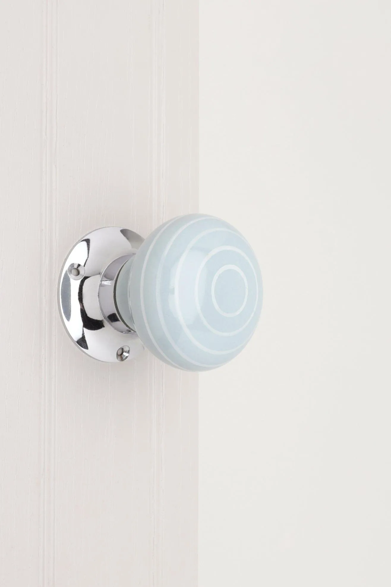 White Striped On Grey Mortice Door Knobs Set for Room Doors