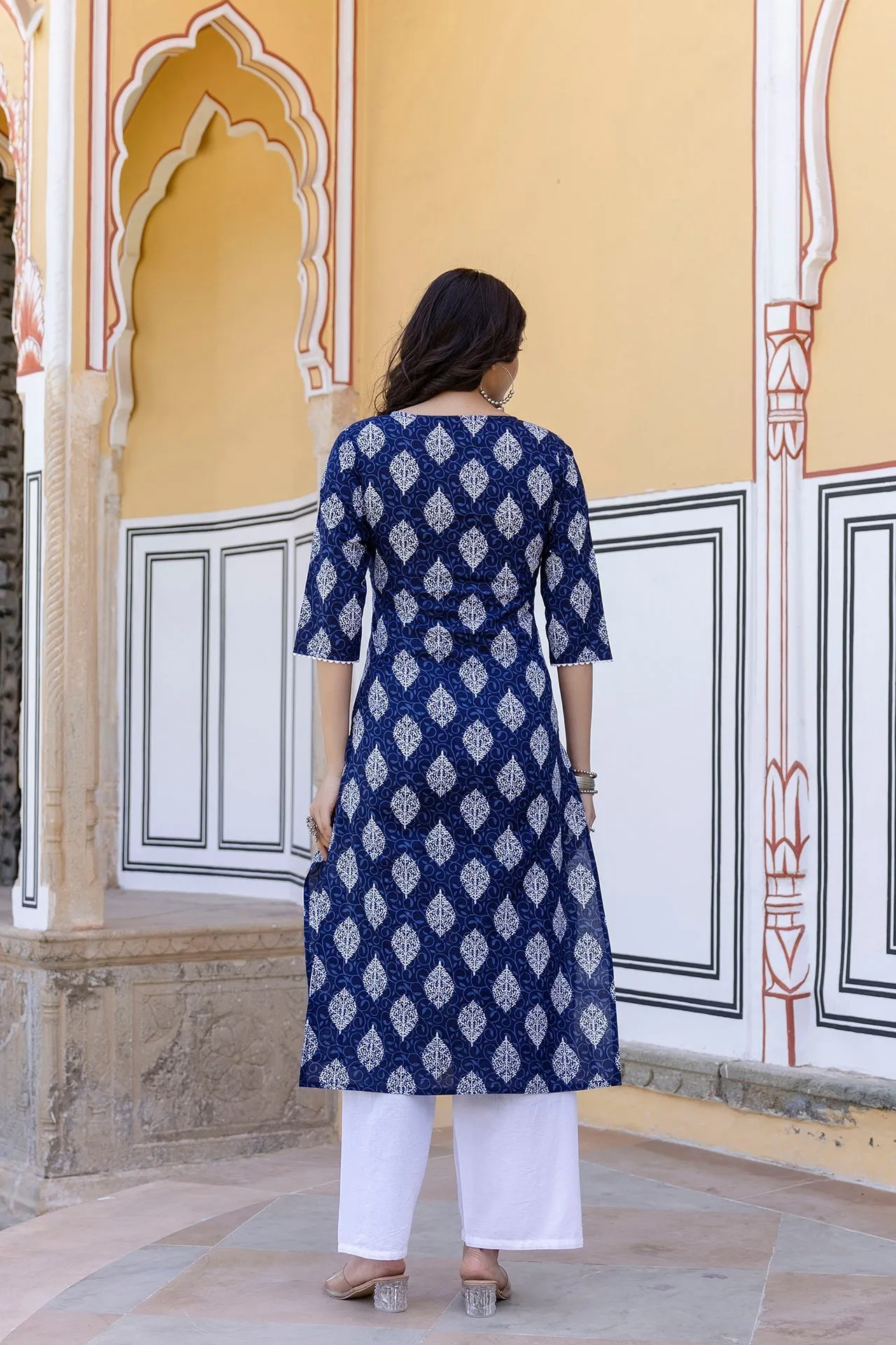 Women Navy Blue Ethnic Printed Straight Kurta With Lace Details